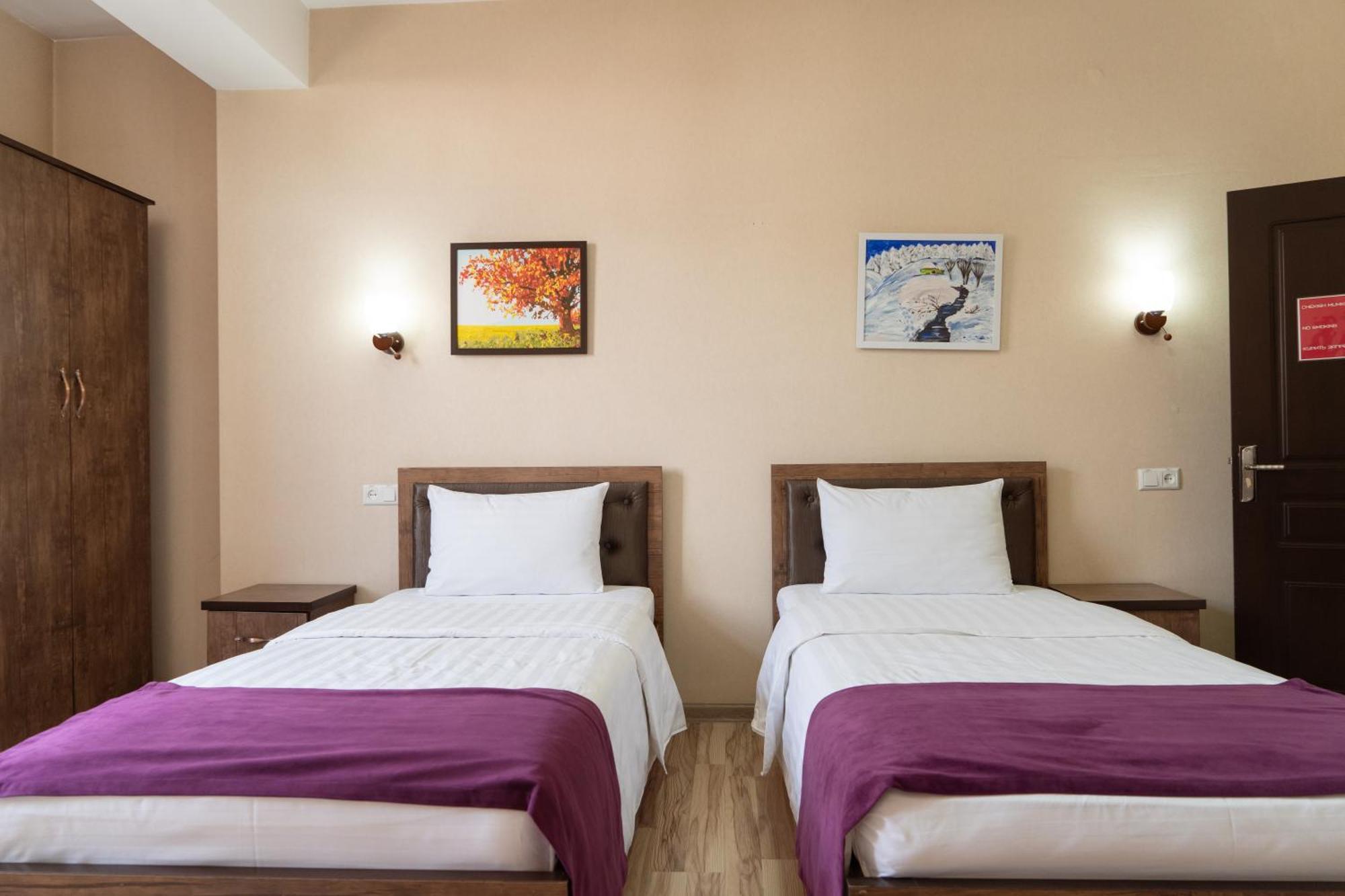 Отель Tourist Inn Ташкент Экстерьер фото