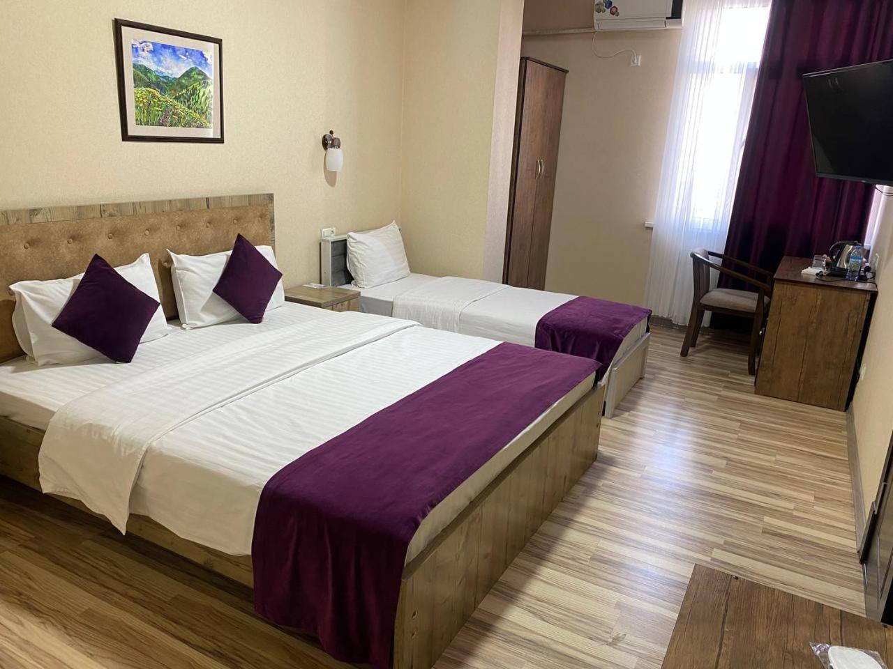 Отель Tourist Inn Ташкент Экстерьер фото